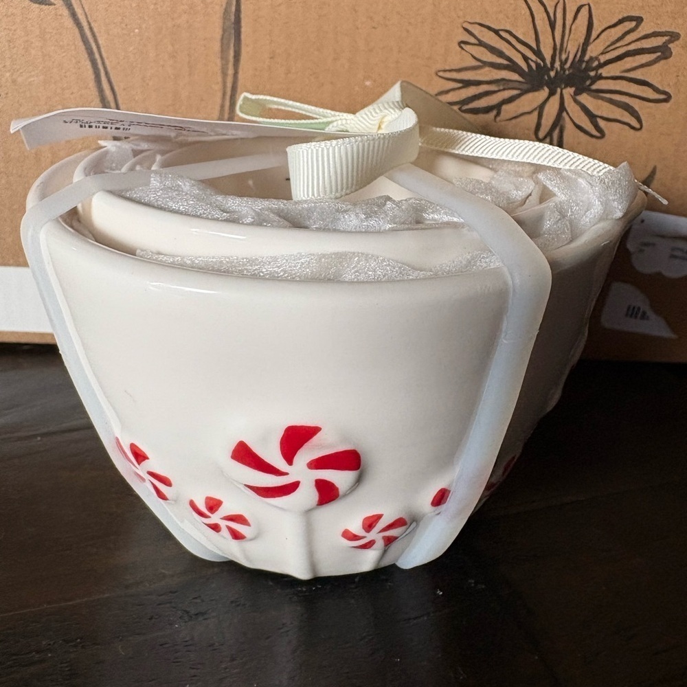 Rae Dunn Peppermint Candy Measuring Cups
